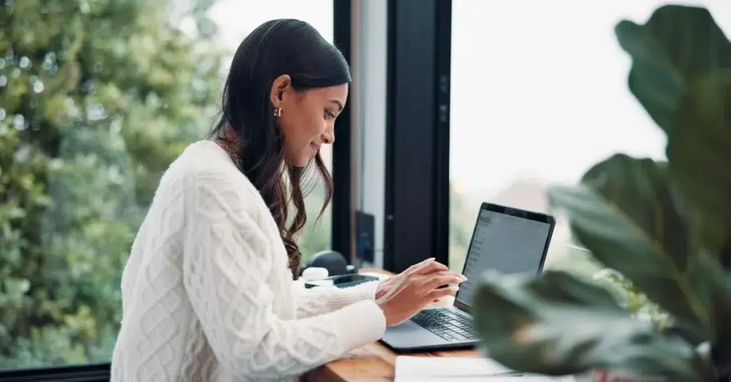 50 expressions essentielles pour rédiger des e‑mails professionnels en français